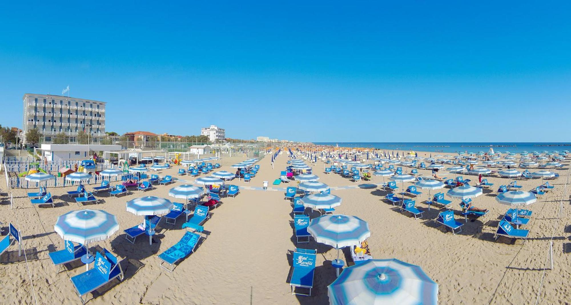 Hotel Mareblu Senigallia Buitenkant foto