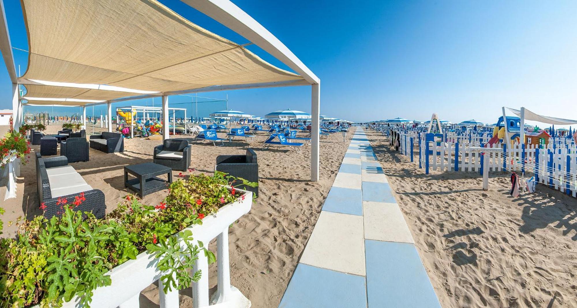 Hotel Mareblu Senigallia Buitenkant foto